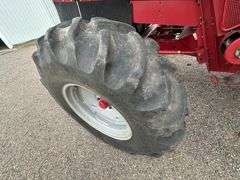 1998 IH Model 2366 Combine, 2,779 Sep and 3,846 Engine Hours, Serviced Regularly, 30.5x32 Fronts, 14