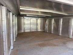 2001 Featherlite 6.7’ x 24’ Aluminum Gooseneck Livestock Trailer, Tandem Axle, 2 Dividers, Good Floo