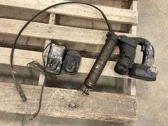 Electric Grease Gun, with (2) Good Batteries, Charger