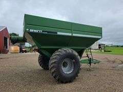 Brent by Unverferth 774 Grain Cart, Front Corner 17” Auger, Large 1000 PTO, 30.5L-32 Tires, Rear Lig