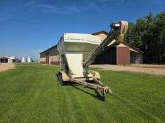 Unverferth Seed Runner 3750 Tri Axle Seed Tender, Honda 11hp Engine with Electric Start, 6” Conveyor