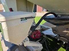 Unverferth Seed Runner 3750 Tri Axle Seed Tender, Honda 11hp Engine with Electric Start, 6” Conveyor