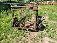 Pull Type Calf Cart, Load from Back or Side, Needs New Floor. This Item is Located in South Dakota, 
