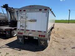 2018 Wilson Commander Hopper Bottom Trailer, Air Ride, 60” Sides x 41’ Long, 11R22.5 Tires on Alumin