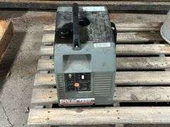 Coleman Powermate Pulse 1850 Gas Operated Generator with 2 – 110 Outlets, Running Order Per Seller