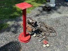 Vice, Grinder with Stand and Acetylene Hoses and Gauges