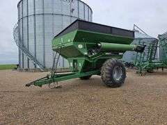 Brent by Unverferth 774 Grain Cart, Front Corner 17” Auger, Large 1000 PTO, 30.5L-32 Tires, Rear Lig