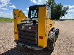 Gehl 4835 SXT Turbo Skid Loader, 985 Hours, Radio, Heat, Auxiliary Hydraulics, Quick Attach, New Buc