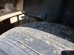1999 International 4900 Truck with 2,350 Gallon Tank, 197,509 Miles, DT466E Engine, 6 Speed Plus Man