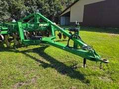 2016 John Deere 2730X 18’ Combination Ripper, 9 Shank, Remlinger 5 Bar Spike Tooth Harrow, Single Po