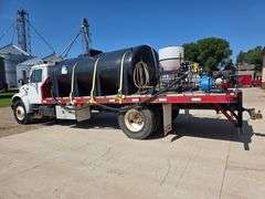 1999 International 4900 Truck with 2,350 Gallon Tank, 197,509 Miles, DT466E Engine, 6 Speed Plus Man