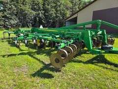 2016 John Deere 2730X 18’ Combination Ripper, 9 Shank, Remlinger 5 Bar Spike Tooth Harrow, Single Po