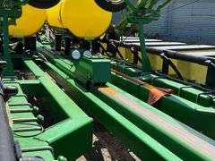 John Deere 1770 Conservation 24R30” Planter, 3 Bushel Boxes, (2) 200 Gallon Liquid Fertilizer Tanks 
