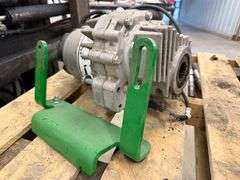 2014 John Deere 1770NT Planter, *Has 2021 Exact Emerge Update*, Hydraulic Downforce, 500 Gallon Liqu