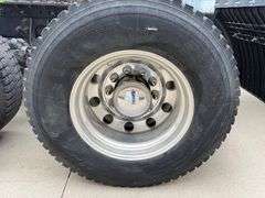 2006 International 9200i Semi with Sleeper, 665,108 Miles, Cumins ISX 15 Engine, 10 Speed Transmissi