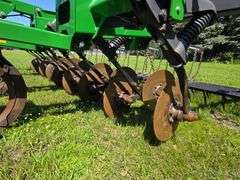 2016 John Deere 2730X 18’ Combination Ripper, 9 Shank, Remlinger 5 Bar Spike Tooth Harrow, Single Po