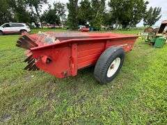 International Model 530 Manure Spreader, 540 PTO, 10.00x20 Tires, Very Little Useage