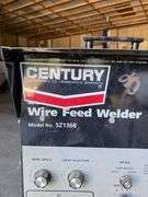 Century Wire Feed Welder, Powers up and Feeds, Owner Has Never Used