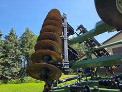 Wishek 862NT Tandem Disk, 30’, Rotary Scrapers, Approx 29” Front Blades, Approx 29” Rear Blades, 385