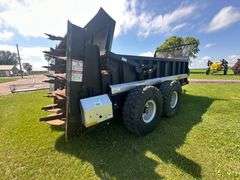 Myers VB750 Manure Spreader, Vertical Beater, Large 1000 PTO, Hydraulic Slop Gate, 16:00 x 20 Tires,