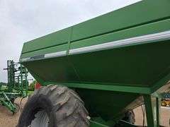 Brent by Unverferth 774 Grain Cart, Front Corner 17” Auger, Large 1000 PTO, 30.5L-32 Tires, Rear Lig