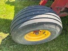 2013 New Holland Model H7460 Discbine, 1000 PTO, Right and Left Swing, 16’ Cut, 31-13.50-15 Tires, S