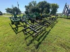 John Deere 680 Chisel Plow, 25’ Wide, Fold up Wings, Walking Tandems, 3 Bar Harrow, SN: 002635