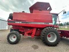 1998 IH Model 2366 Combine, 2,779 Sep and 3,846 Engine Hours, Serviced Regularly, 30.5x32 Fronts, 14