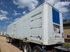 2001 Utility 38’ Enclosed Water Trailer, (4) 1500 Gallon Tanks, (2) 30 Gallon Inductors, Honda GX160