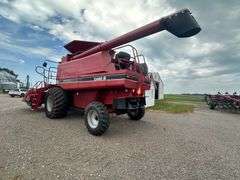 1998 IH Model 2366 Combine, 2,779 Sep and 3,846 Engine Hours, Serviced Regularly, 30.5x32 Fronts, 14