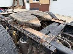 2006 International 9200i Semi with Sleeper, 665,108 Miles, Cumins ISX 15 Engine, 10 Speed Transmissi