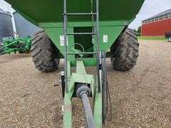 Brent by Unverferth 774 Grain Cart, Front Corner 17” Auger, Large 1000 PTO, 30.5L-32 Tires, Rear Lig