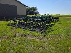 2016 John Deere 2730X 18’ Combination Ripper, 9 Shank, Remlinger 5 Bar Spike Tooth Harrow, Single Po