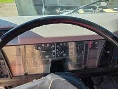 1999 International 4900 Truck with 2,350 Gallon Tank, 197,509 Miles, DT466E Engine, 6 Speed Plus Man