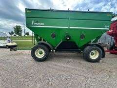 2010 Parker Model 605 Gravity Box, Lights, Brakes, Roll Tarp, 445/65R22.5 Tires on 10 Bolt Hubs, Fen