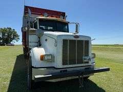 2007 Peterbilt 379 with 2014 Meyer 9128RT Forage Box, 114,980 Actual Miles, Air Lift Tax Axle with 3