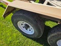 Unverferth Seed Runner 3750 Tri Axle Seed Tender, Honda 11hp Engine with Electric Start, 6” Conveyor