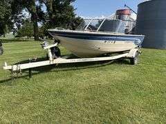 1999 Crestliner 1850 Sportfish Boat, 18.5’, Evinrude 150 Motor, Walkthru Windshield, Depth Finder, w