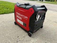 Predator 3500 Super Quiet Inverter, 3000 Running Watts, 3500 Max Starting Watts, 120V 20/30 AMP