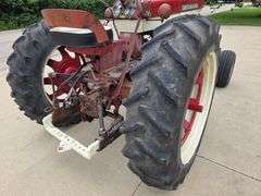 Farmall 460 Wide Front Gas Tractor, 15.5-38 Rears, 2pt Fast Hitch, 11L-15 Fronts, 540 PTO, Mid Hydra