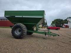 Brent by Unverferth 774 Grain Cart, Front Corner 17” Auger, Large 1000 PTO, 30.5L-32 Tires, Rear Lig