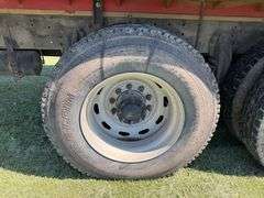 2007 Peterbilt 379 with 2014 Meyer 9128RT Forage Box, 114,980 Actual Miles, Air Lift Tax Axle with 3