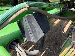 John Deere 1770 Conservation 24R30” Planter, 3 Bushel Boxes, (2) 200 Gallon Liquid Fertilizer Tanks 