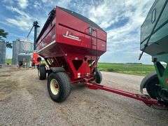 2014 Parker Model 605 Gravity Box, Lights, Brakes, Roll Tarp, 445/65R22.5 Tires on 10 Bolt Hubs, Fen