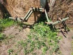 Lorenz 3pt Track Wacker, CAT 2. This Item is Located in South Dakota, Therefore South Dakota Sales T