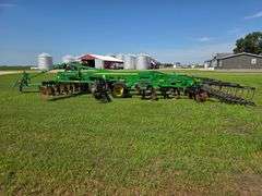 2016 John Deere 2730X 18’ Combination Ripper, 9 Shank, Remlinger 5 Bar Spike Tooth Harrow, Single Po