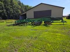 2016 John Deere 2730X 18’ Combination Ripper, 9 Shank, Remlinger 5 Bar Spike Tooth Harrow, Single Po