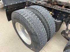 2006 International 9200i Semi with Sleeper, 665,108 Miles, Cumins ISX 15 Engine, 10 Speed Transmissi