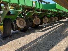 John Deere 1770 Conservation 24R30” Planter, 3 Bushel Boxes, (2) 200 Gallon Liquid Fertilizer Tanks 