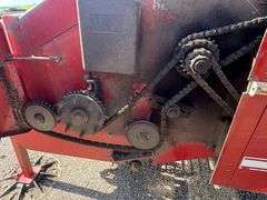 2006 Amity 12R22” 2700 Sugarbeet Lifter, Approx 400 Acres on new hard surface wheels, 1 year on rear
